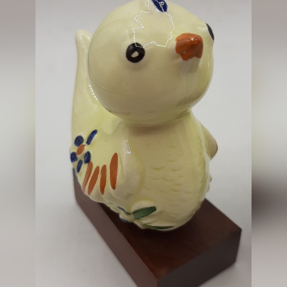 Vintage Studio 85 Pair of Adorable Ceramic Ducks Hand Painted on Wooden Base - Picture 8 of 8